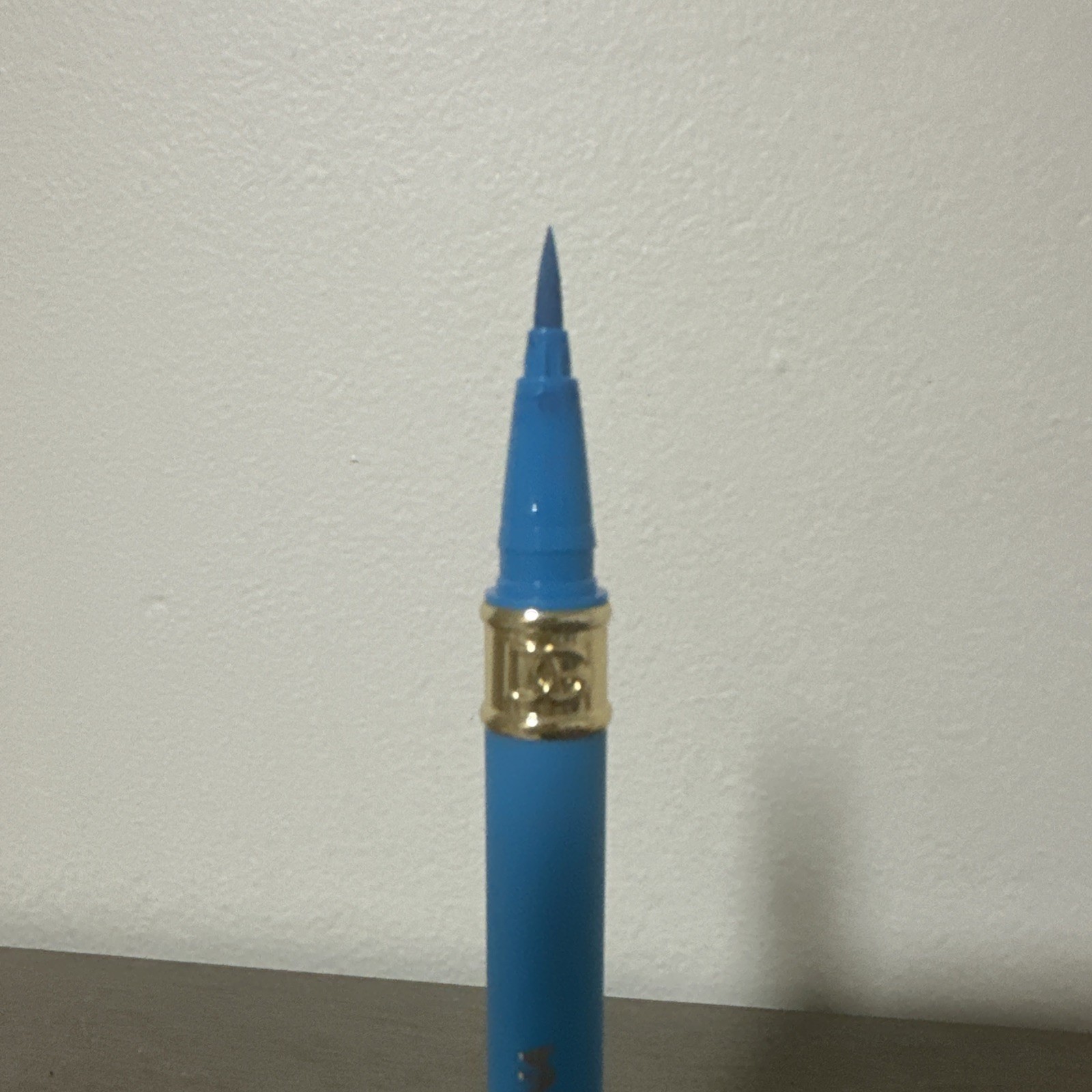 Dolce and Gabbana waterproof eyeliners That’s My Line!24H Lasting Baby Blue #05
