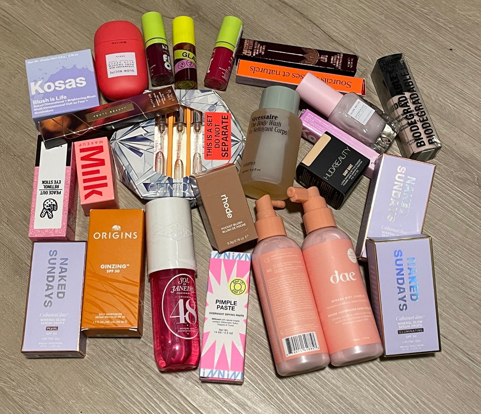 Beauty Mystery Box – 5 Items (4 Full Size + 1 Travel Size) Skincare & Makeup NEW
