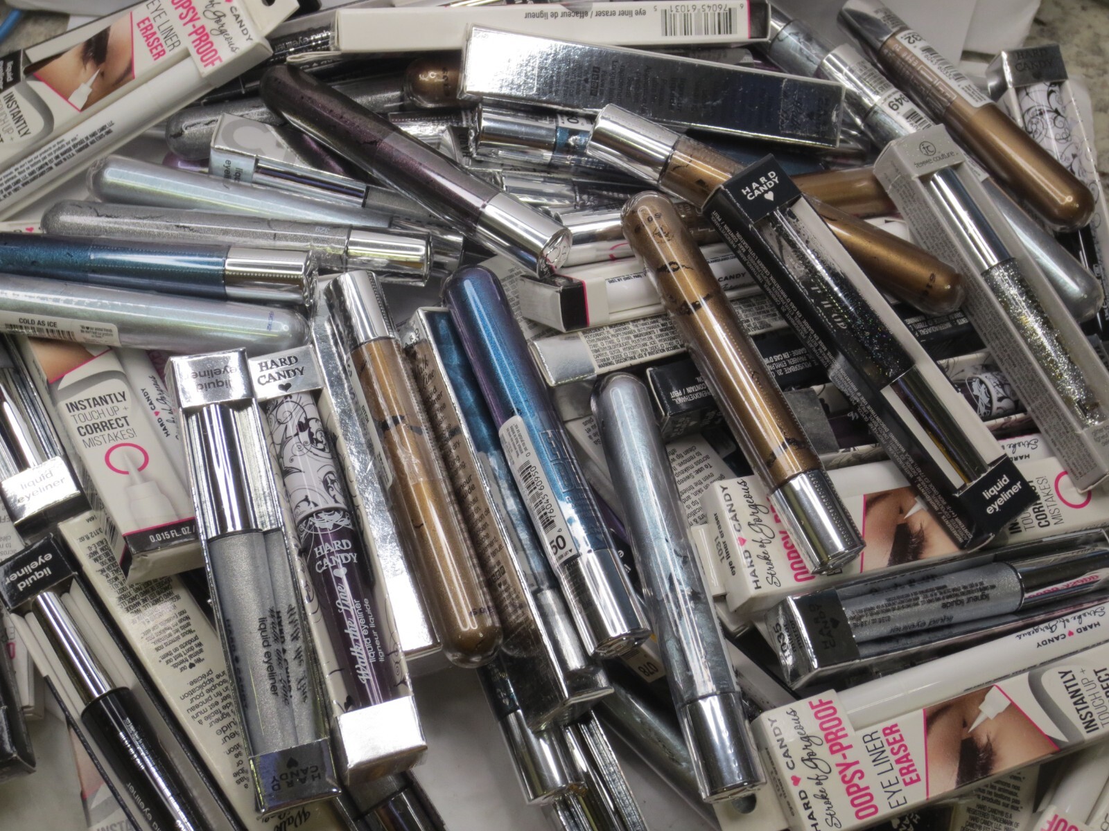 HARD CANDY 10PC MIXED ASSORTED SET OF EYESHADOW & EYE LINERS
