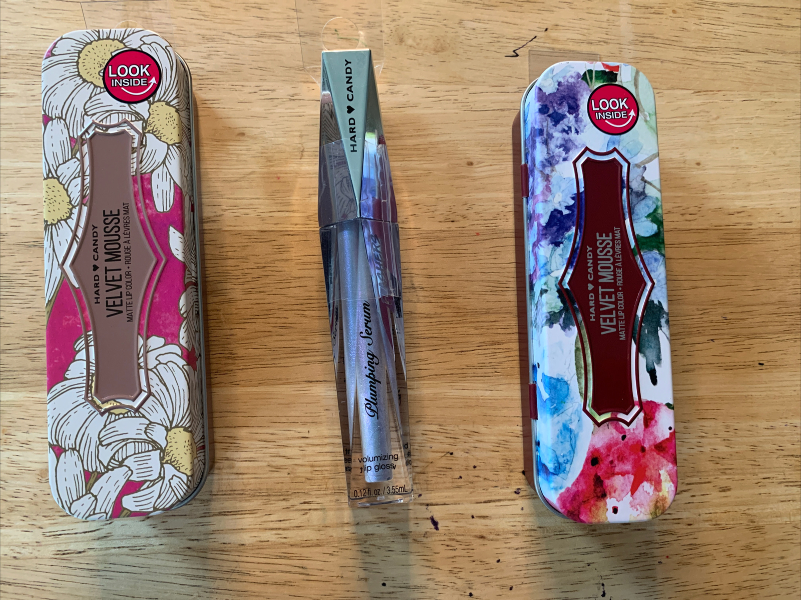 Hard Candy make up lot(2 Lipsticks+1 Plumping Serum)