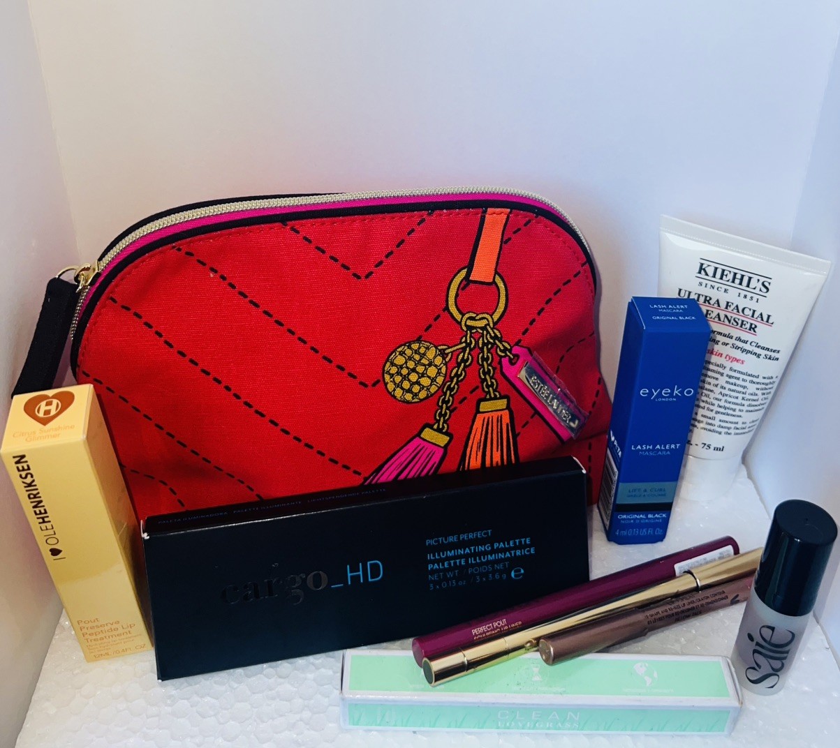 NEW Makeup, Skin, Beauty, EDP,Cosmetics Bundle GIFT Lot & makeup bag – 10 Pieces