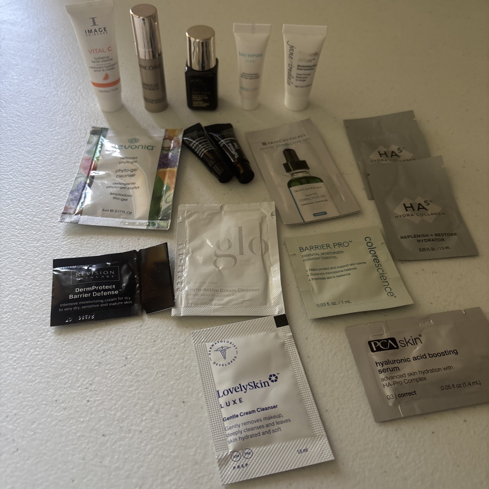 Lot of 16 Deluxe / Travel Size Hair, Skin Care, Makeup Beauty Product Samples