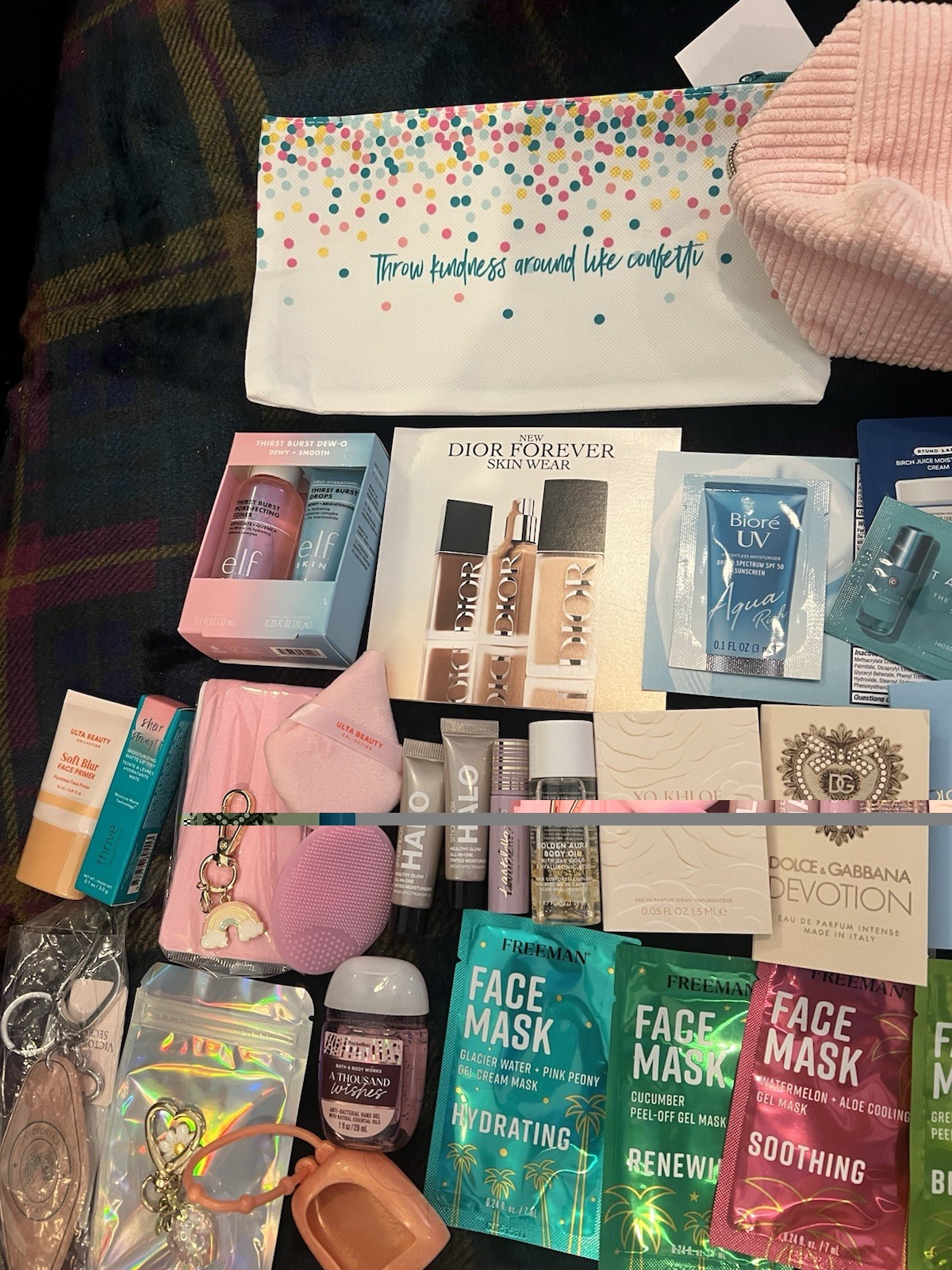 37 Piece Beauty Bundle W/8 Full Size Products