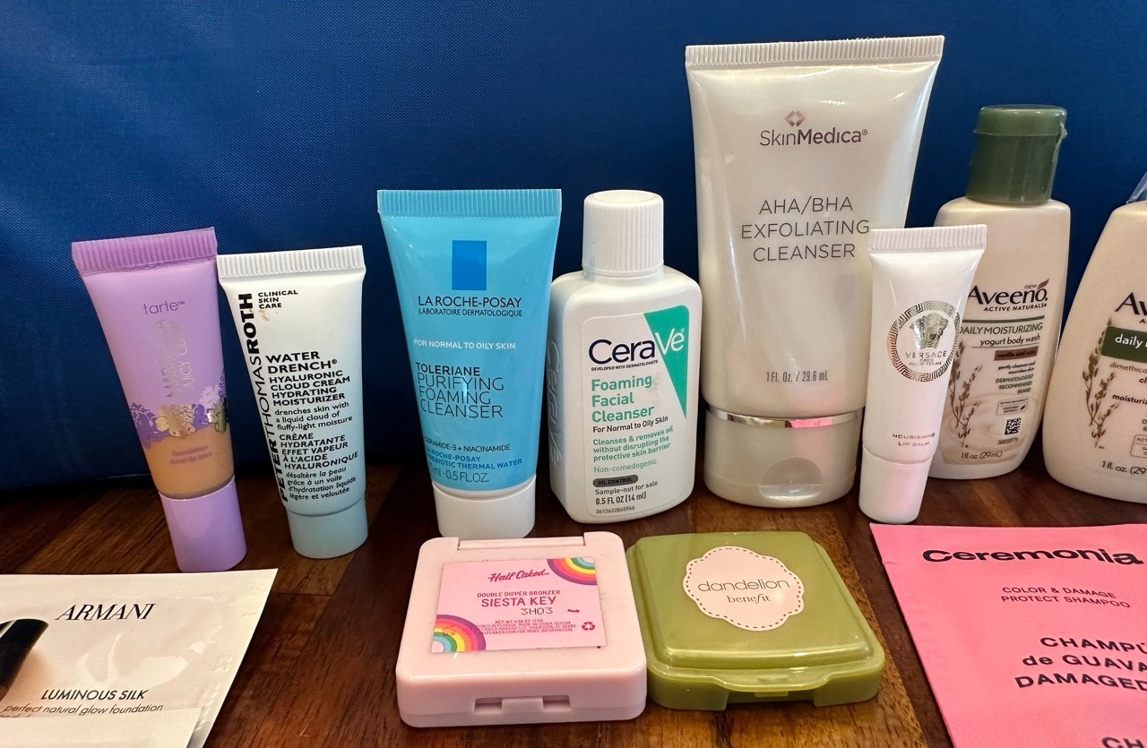 Makeup Skincare Hair Beauty Perfume Sample Lot Z w/some Deluxe 50 Pieces Luxury