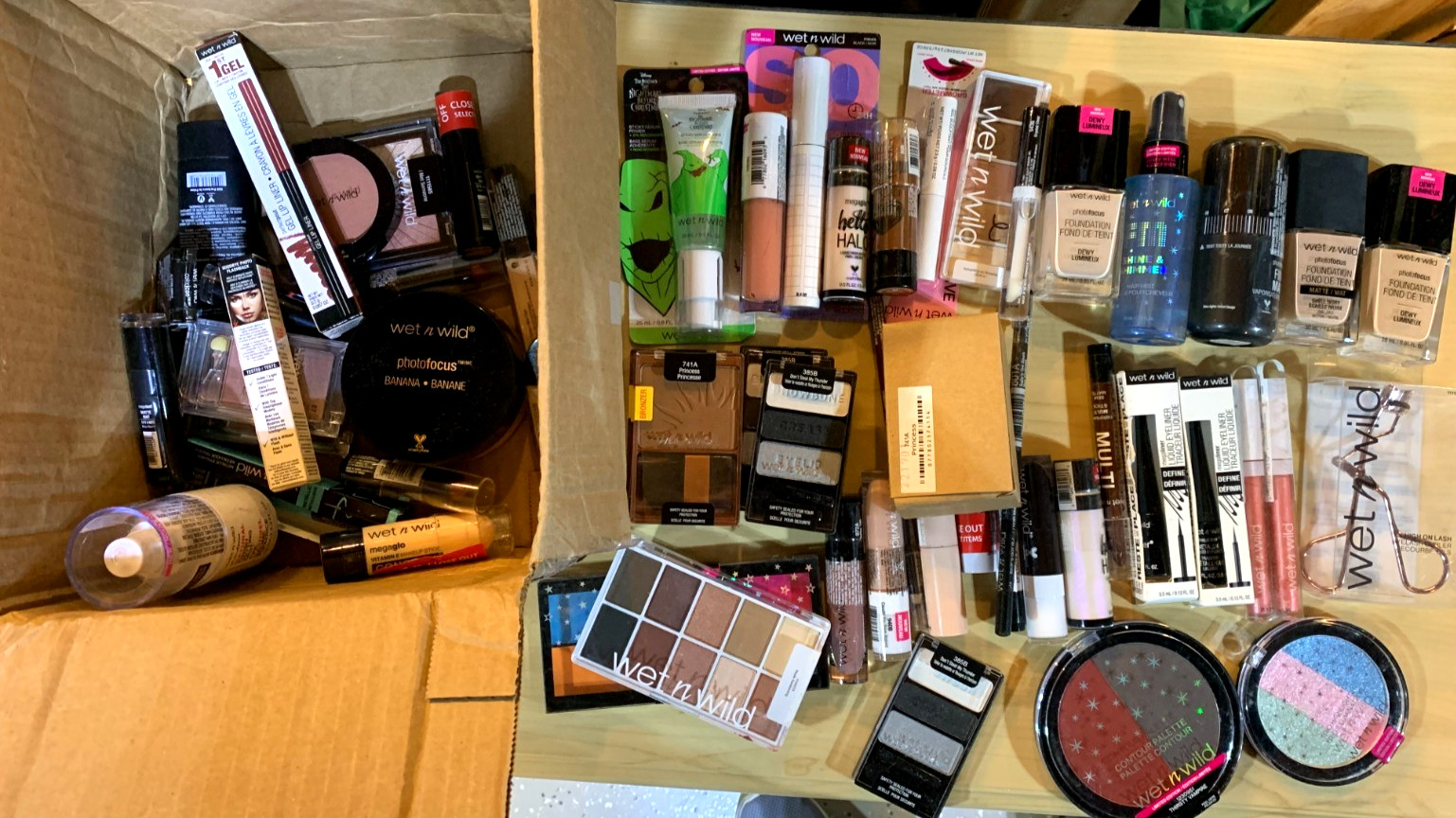 Wet n Wild Assorted Cosmetics (Lot of 62 plus bonus) New & Unused Shipping #69
