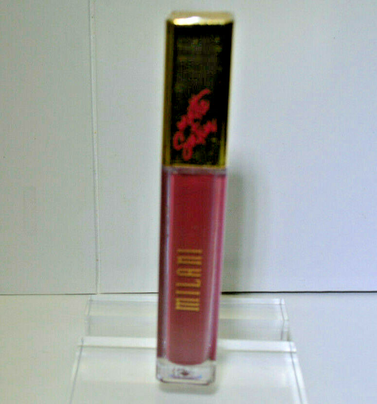 MILANI Makeup set 5: Amore Satin Matte Lip, Plumper, Powder Blush, Mascara, Spra