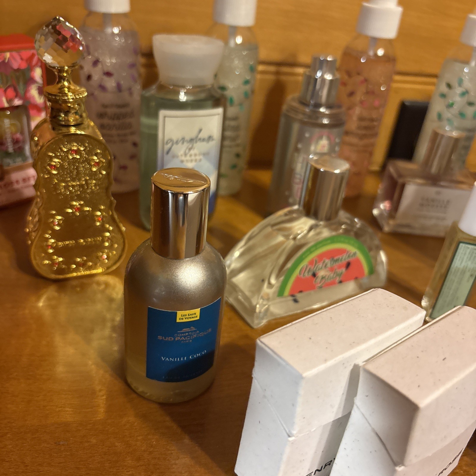 22 Pieces High End Mixed Beauty PERFUME SKINCARE Lot Juliette Gun