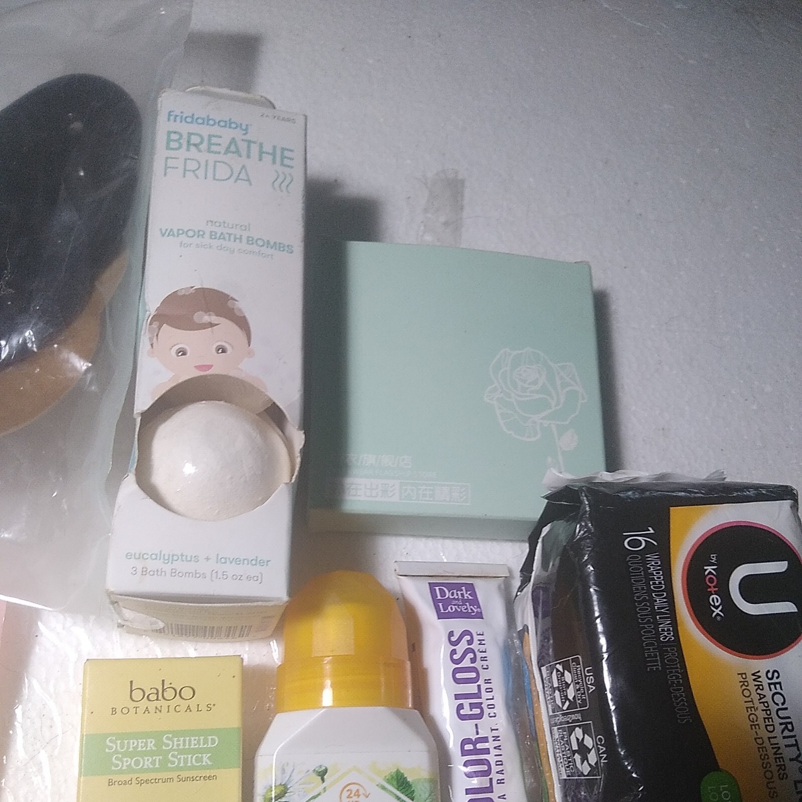 Lot Of Womens’ Bath & Beauty, Care Items Bundle of 11