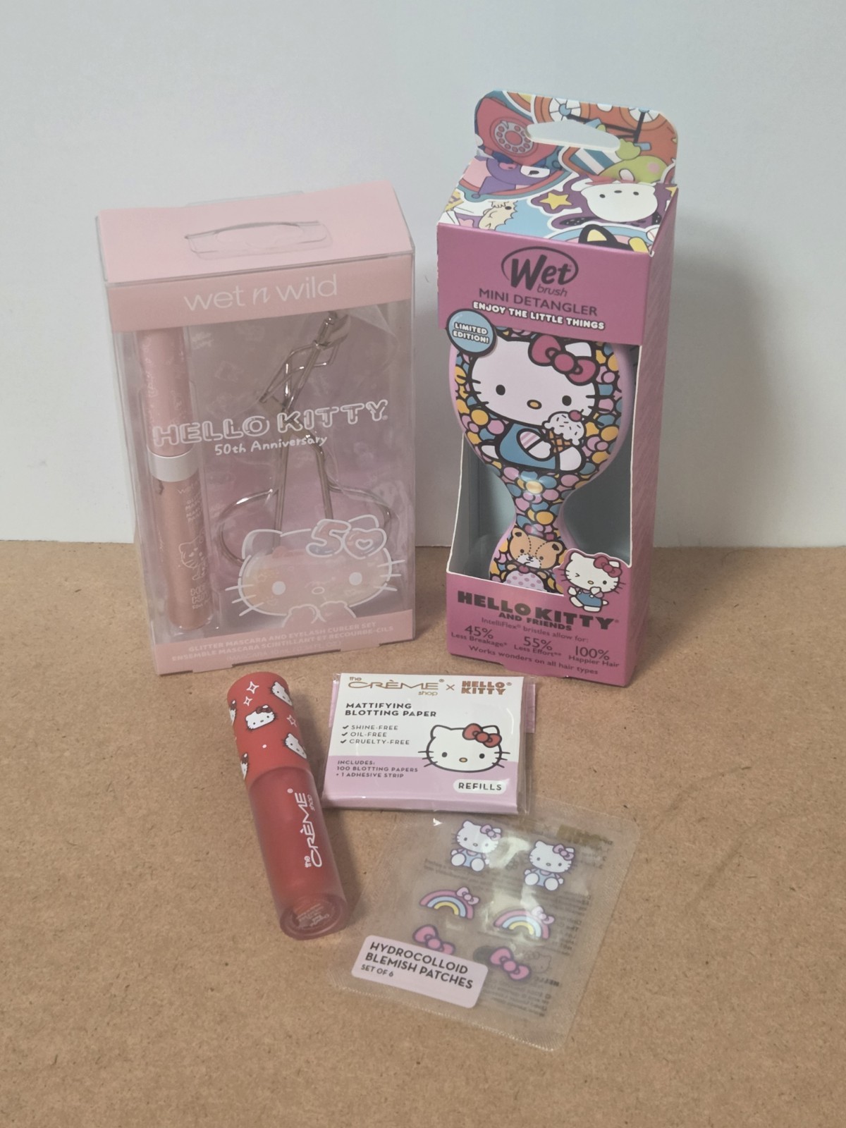 NEW 5 Pc Hello Kitty Makeup + Hair Brush LOT Creme Shop Wet N Wild Wet Brush