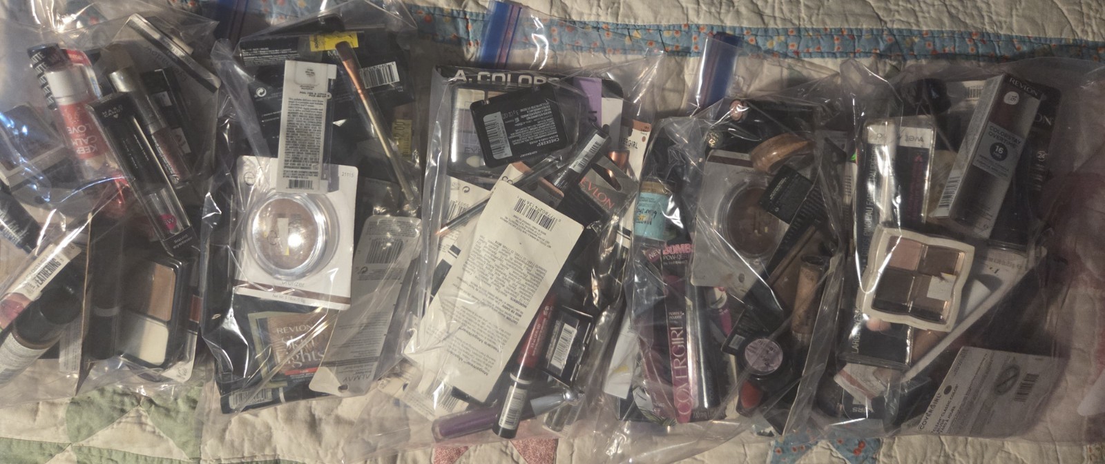 30 Piece Cosmetic Lot