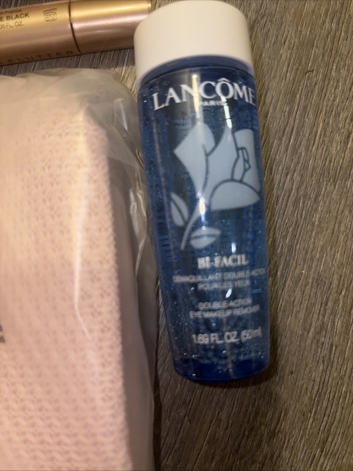 Lancôme Beauty Lot Absolue Soft Cream 15ml+Eye Cream+Blush Subtil+Bi-Facil+Pouch