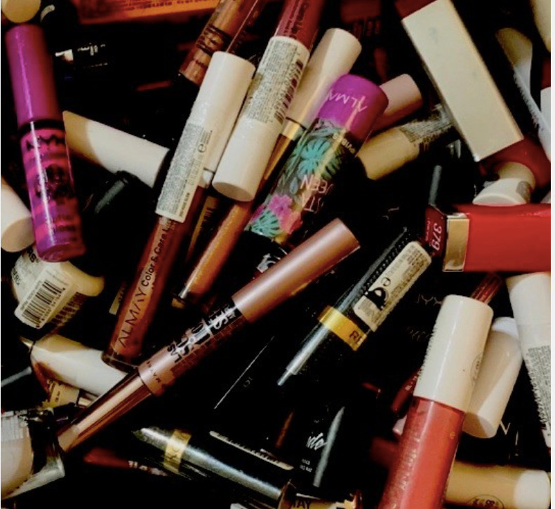 Mixed MAKEUP BEAUTY LOT Random Maybelline CoverGirl Revlon NYX Loreal FREE SHIP