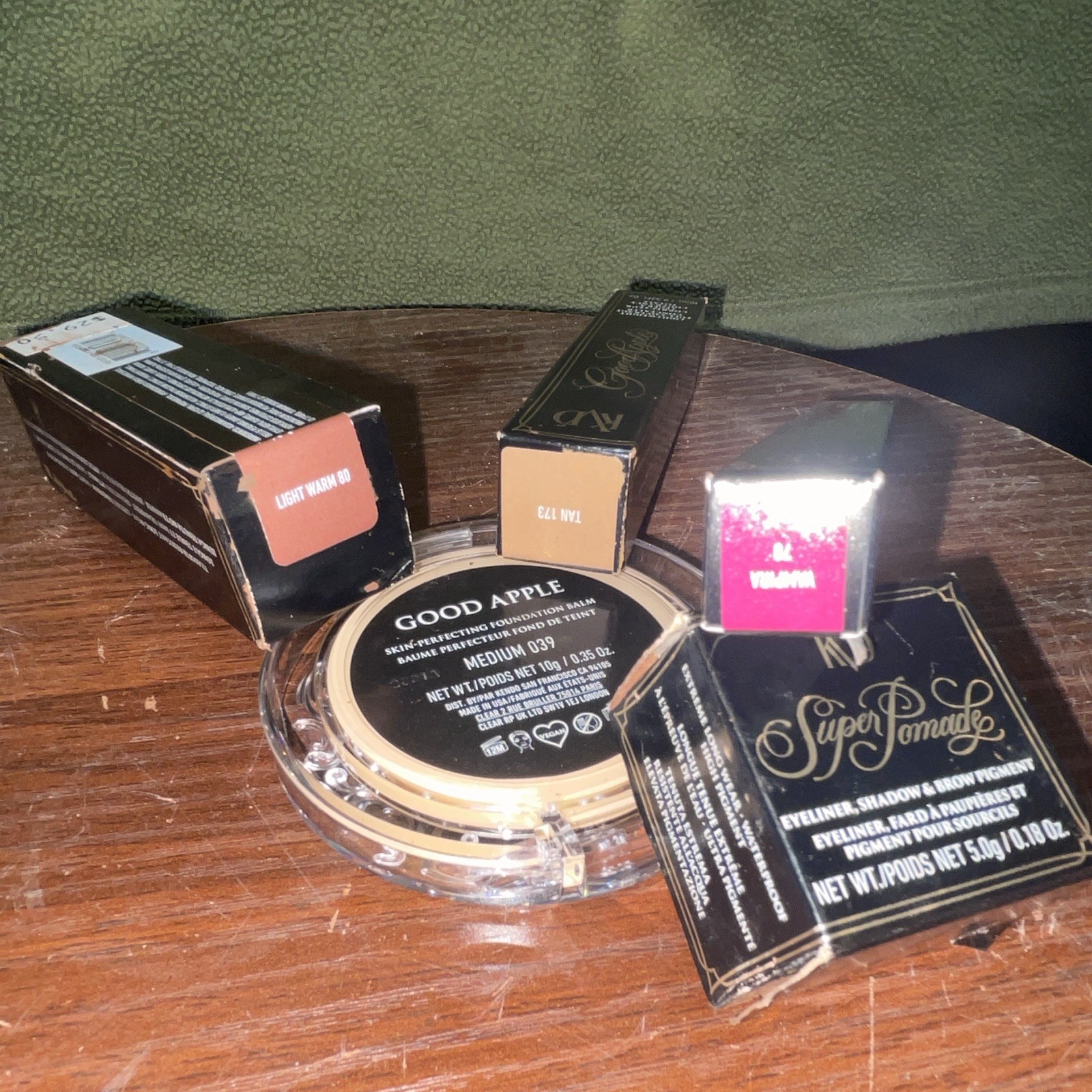 Good Apple Foundation Balm Medium , Contour & Super Pomadea , liquid gel con +