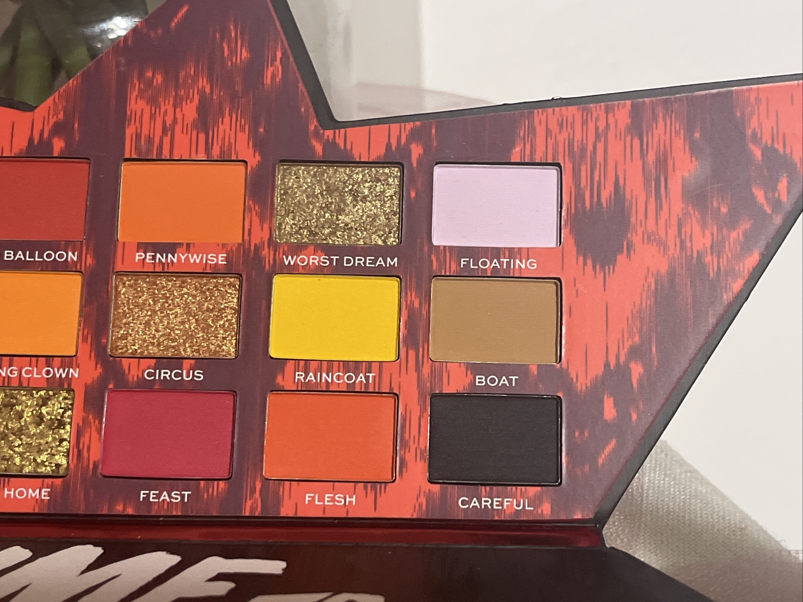 Makeup Revolution X IT Chapter II Lot 3 Items Eyeshadow Palette/Sponge/lip Stain