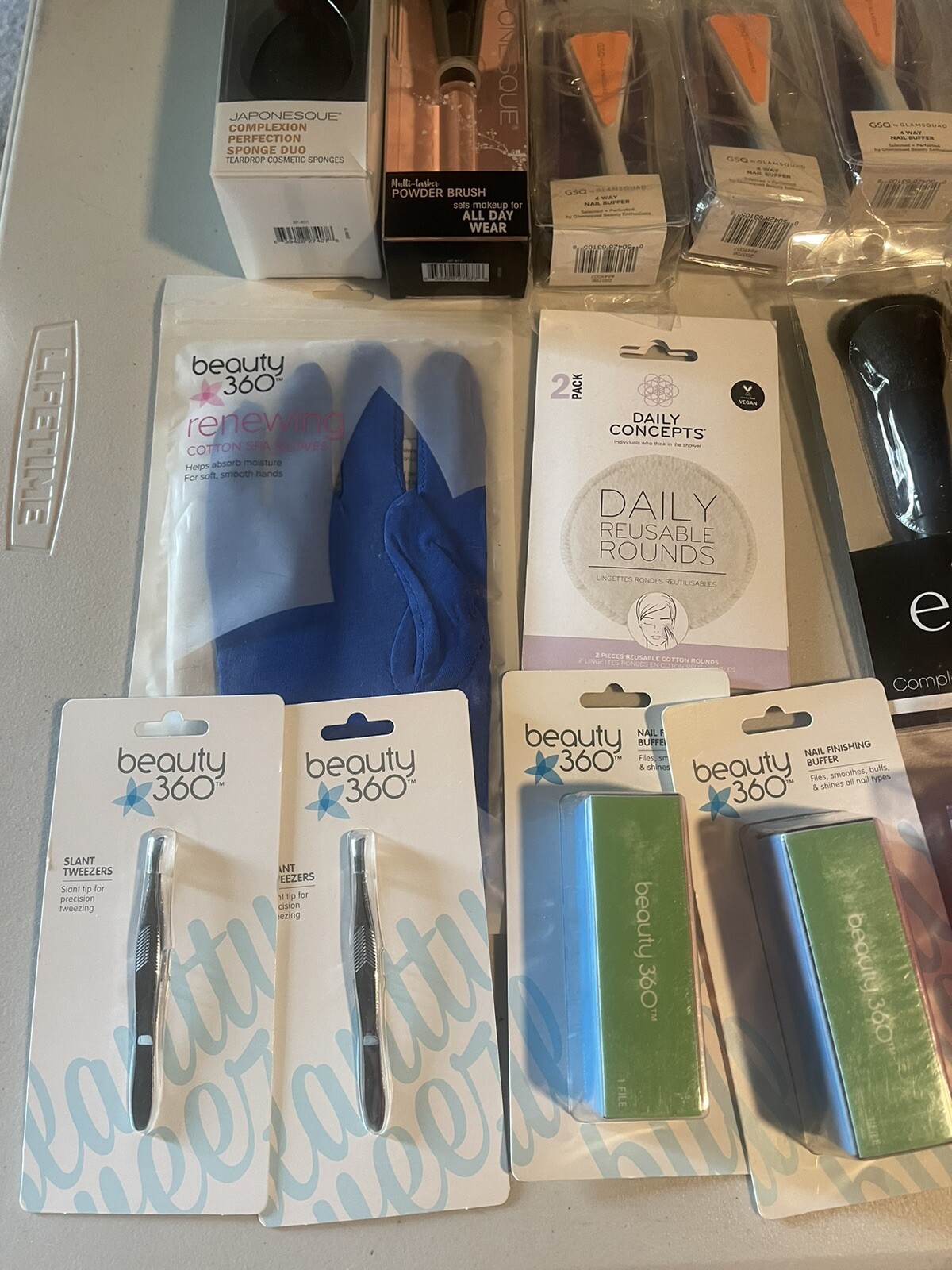 Lot of (48) Assorted Brand Beauty Tools