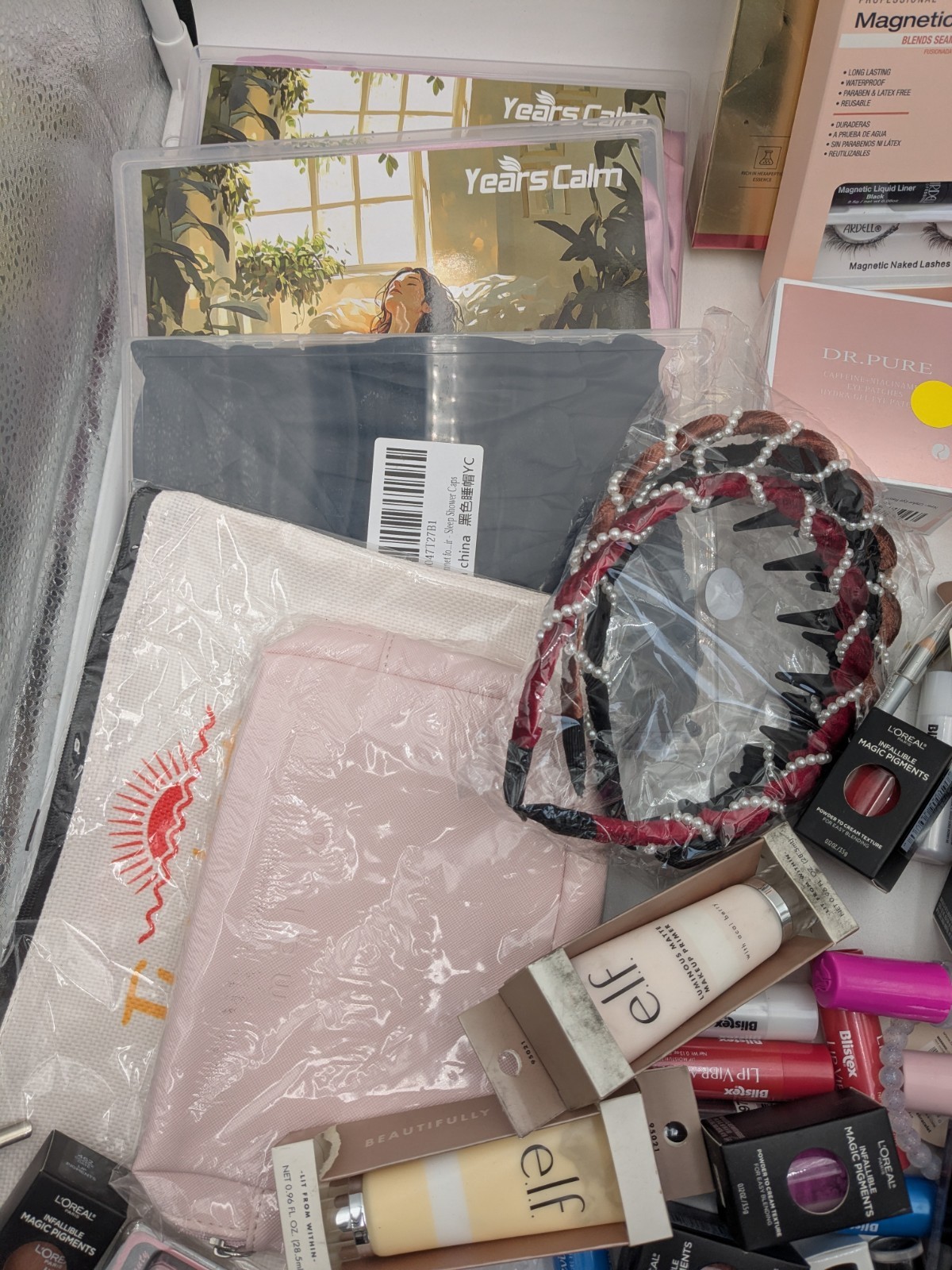 Makeup, Hair and Beauty Set of 130 items. You receive everything in photos! 4