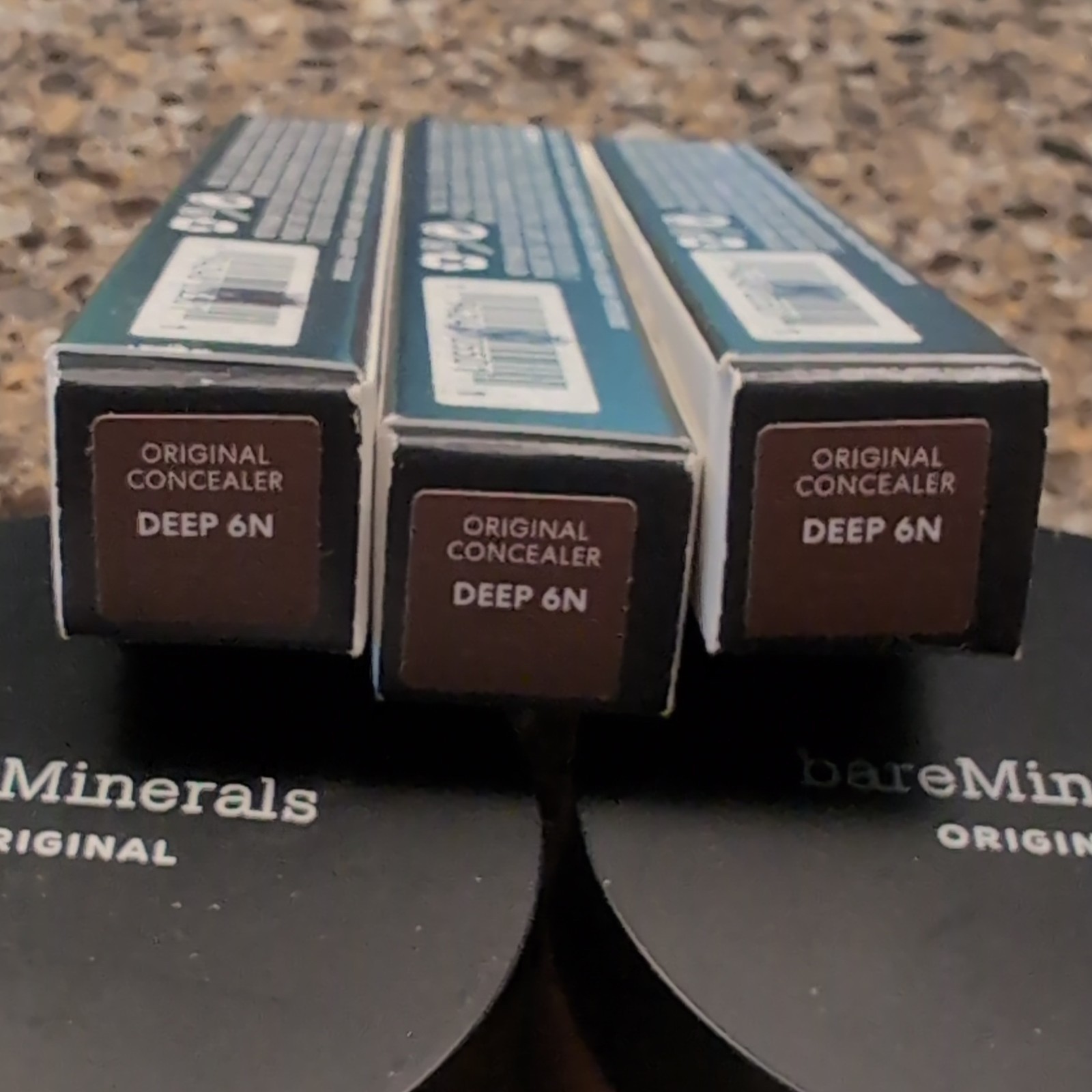 bareMinerals Original Foundation SPF 15 + Concealer + Smashbox Lip + e.l.f.