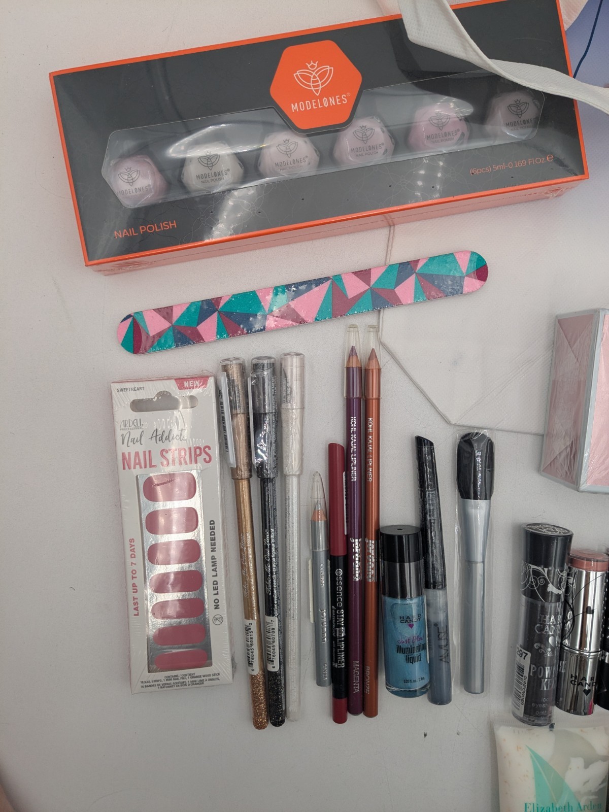 Makeup Beauty Set in Bag! You receive everything in photos. Over 30 pieces!