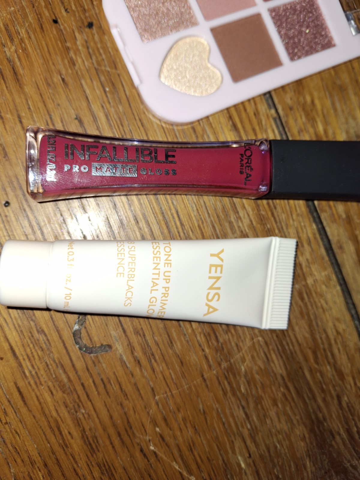 Mixed Brands Makeup Lot: mistify mango Hydrating Sanitizer, L’Oréal Gloss, YENSA
