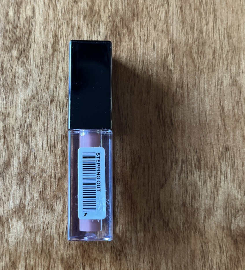 Lot Of 5 Lip stick, Lip gloss and Lip Injection Travel/Sample Size NEW