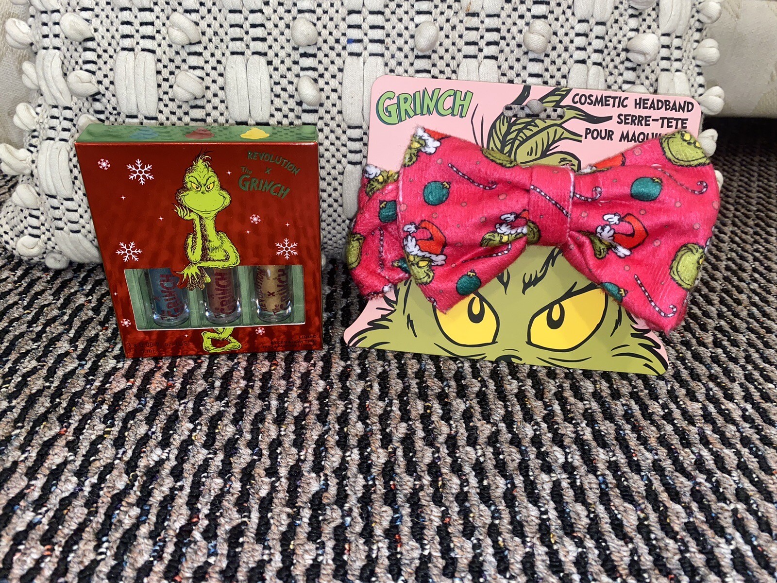 NEW / SEALED! The Grinch x Makeup Revolution Trio Eye & Headband Holiday Set 2