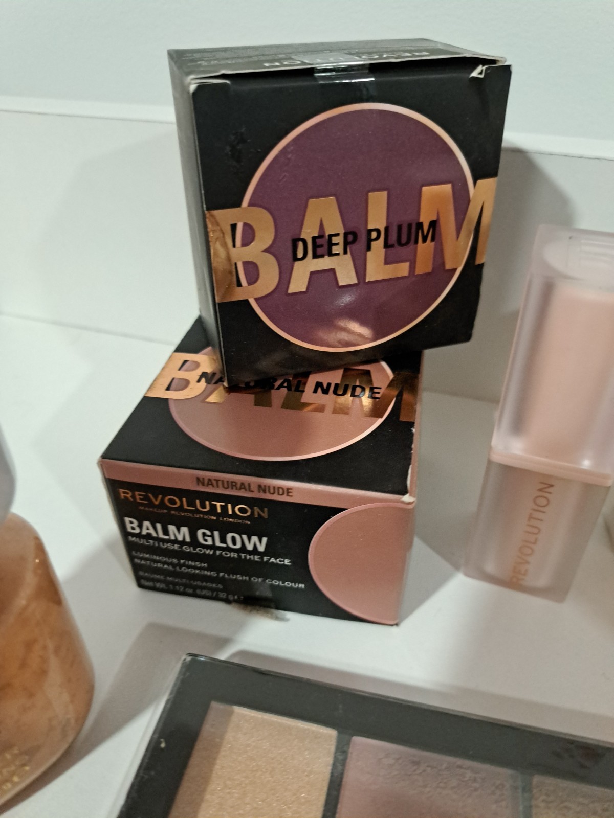 Revolution Makeup Lo