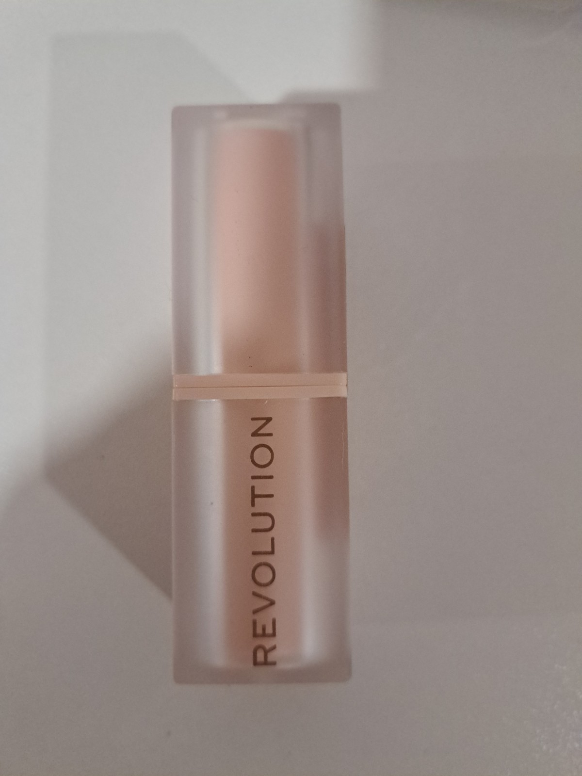 Revolution Makeup Lo