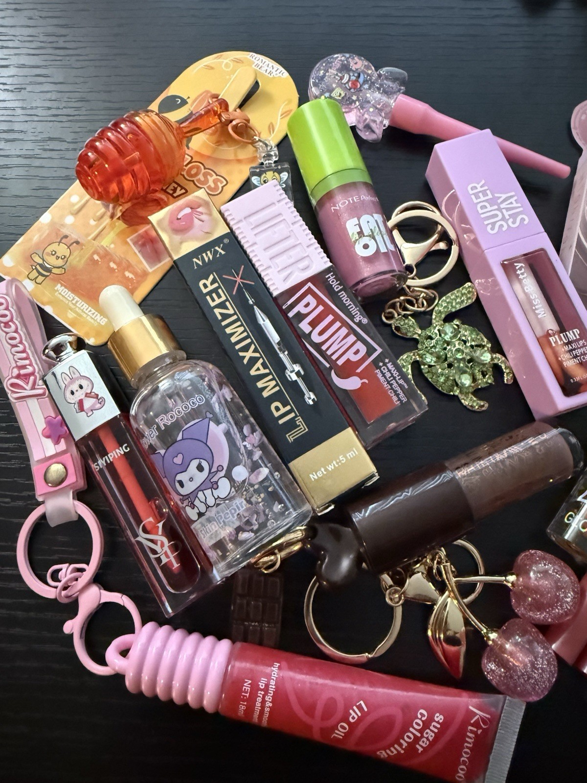 Assorted Makeup Lot Lip Oil Plumping Lip Gloss & Highlighter Net Wt 5ml
