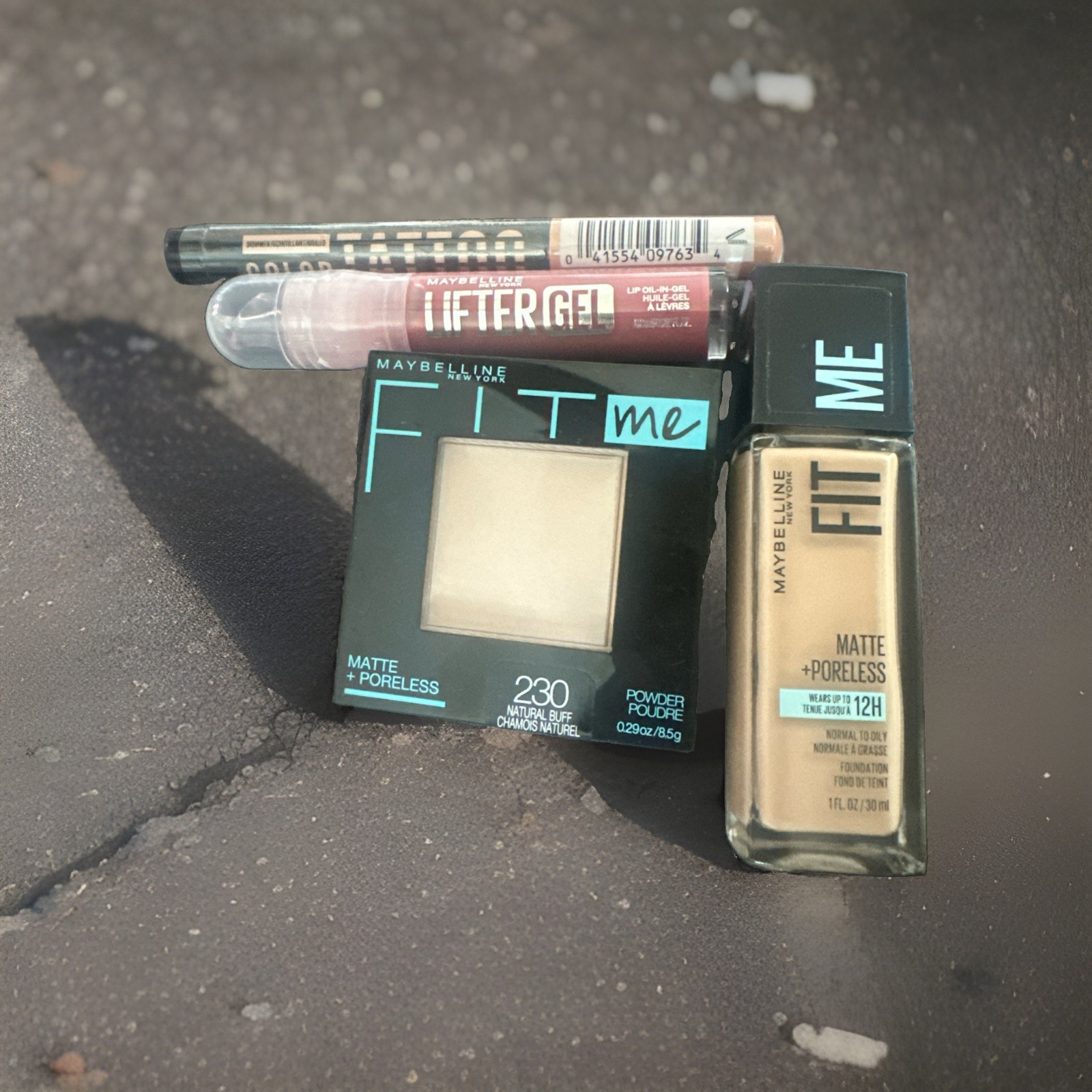 4pc MAYBELLINE Fit Me Foundation & Powder/Lifter Lip Gel/Tattoo Eye Stix Lot