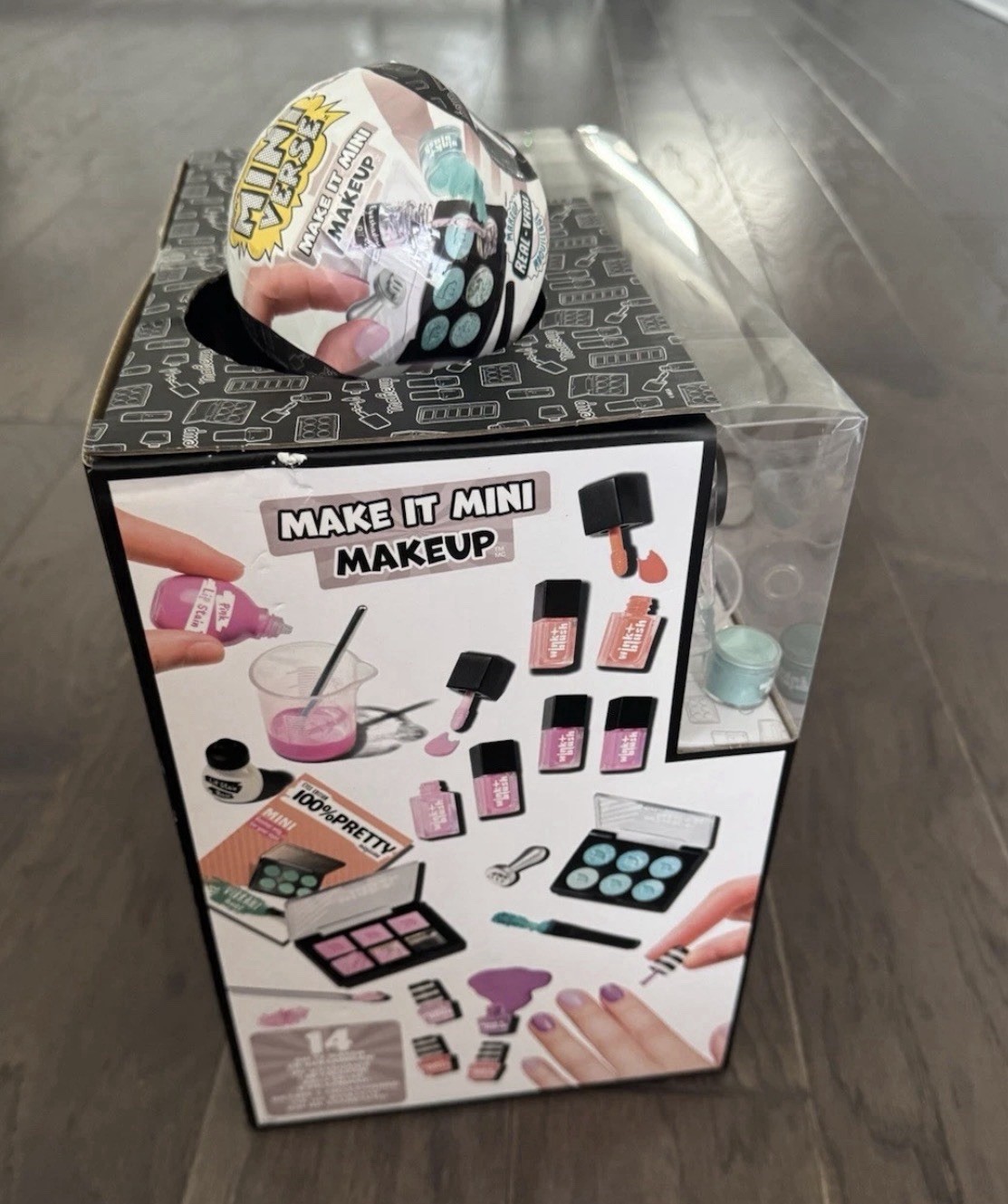 MGA’s Mini Verse Make It Mini Makeup Series 1 Lot Of 14 Balls With The Display