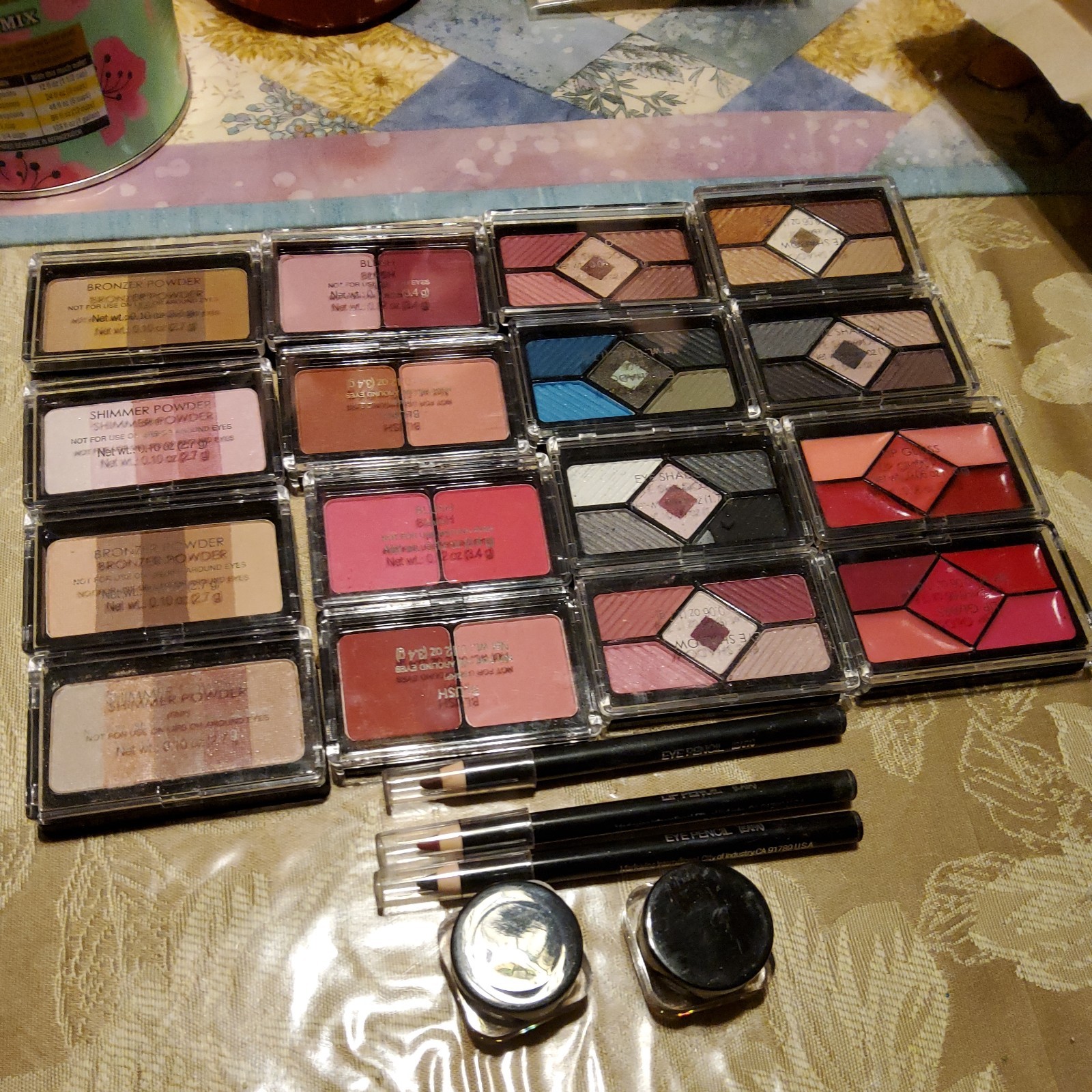 Wholesale Mixed MAKEUP SKIN BEAUTY lt lip eye shadow line bronzer blush