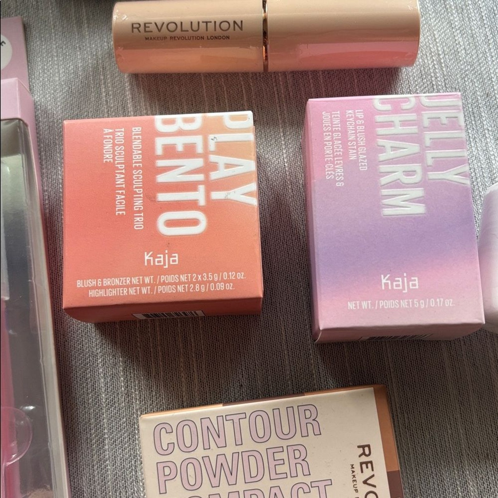 NWT New Light – Jeffree Star Revolution Kaja Makeup Bundle of 8 Items Light
