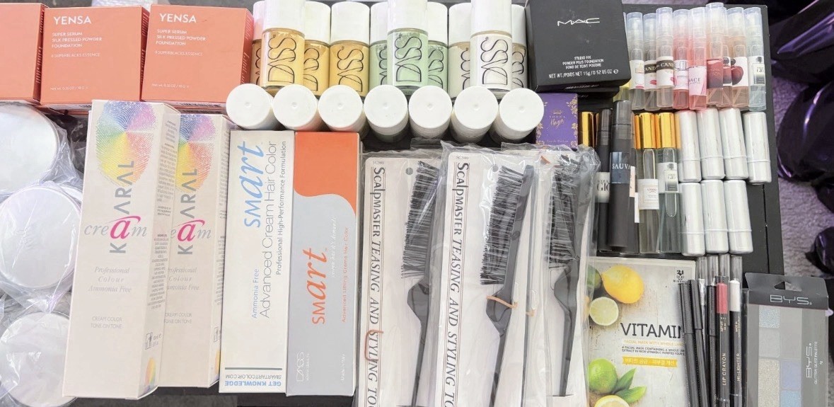 Bulk Makeup | Maybelline | Elf | Covergirl | 21 Products $120 Value