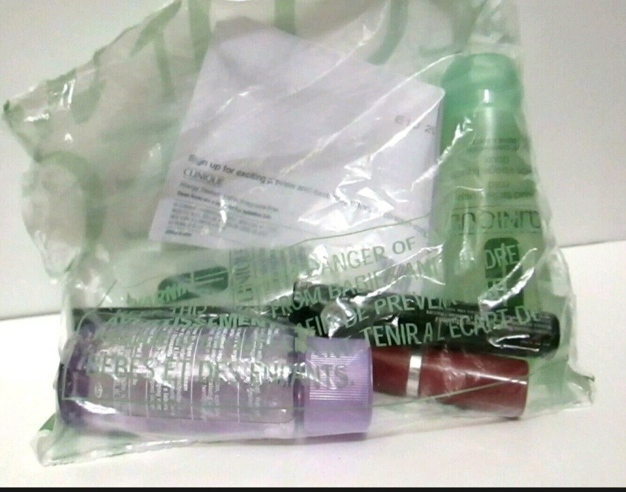 CLINIQUE FREE FULL SIZE SAMPLE PACK SEALED 5 ITEMS MASCARA LIPSTICK EYELINER ETC