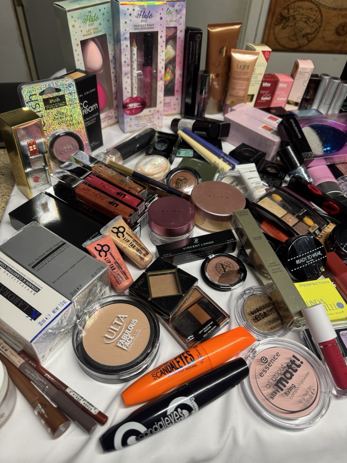 Lot 100 Pc Makeup/Tools Wholesale CoverGirl Maybelline L’Oreal Wet N Wild Read