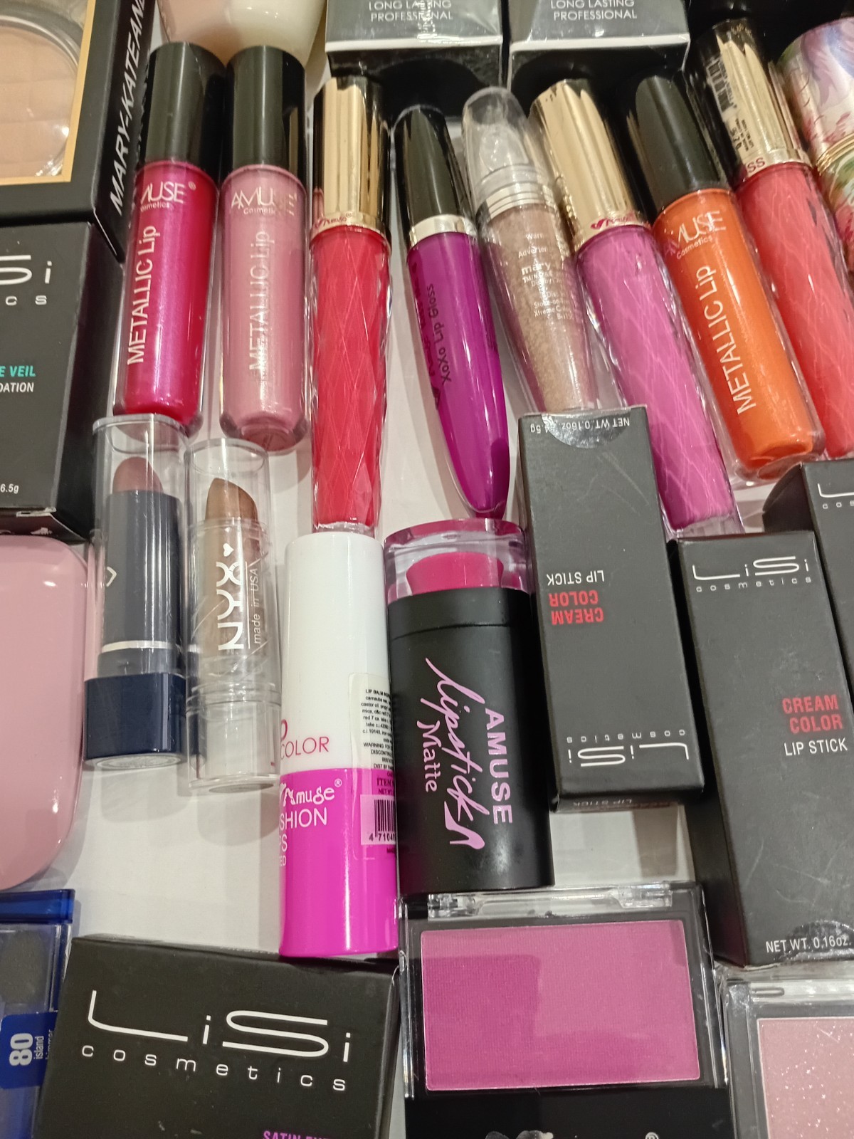 Makeup Lot 240 Pieces Maybelline Loreal Stila Full Size New Ret $2,100