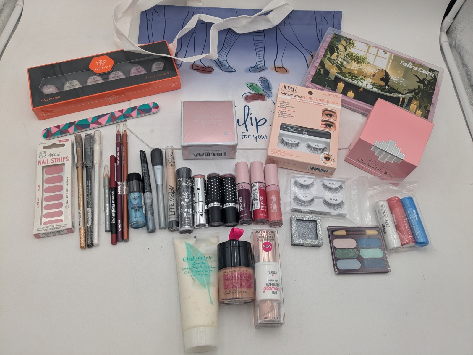 Makeup Beauty Set in Bag! You receive everything in photos. Over 30 pieces!