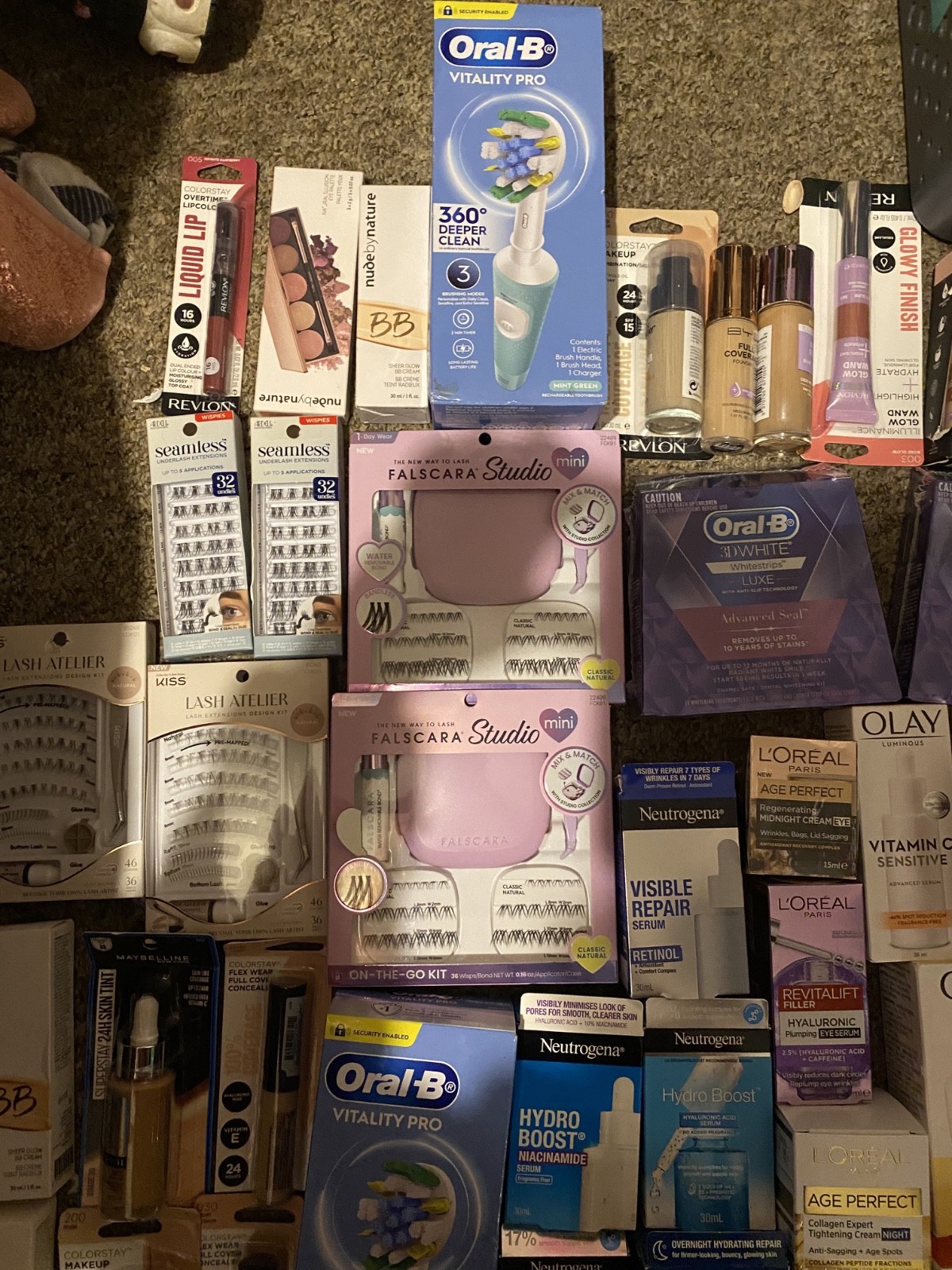 beauty products, make up, eyelashes, tan