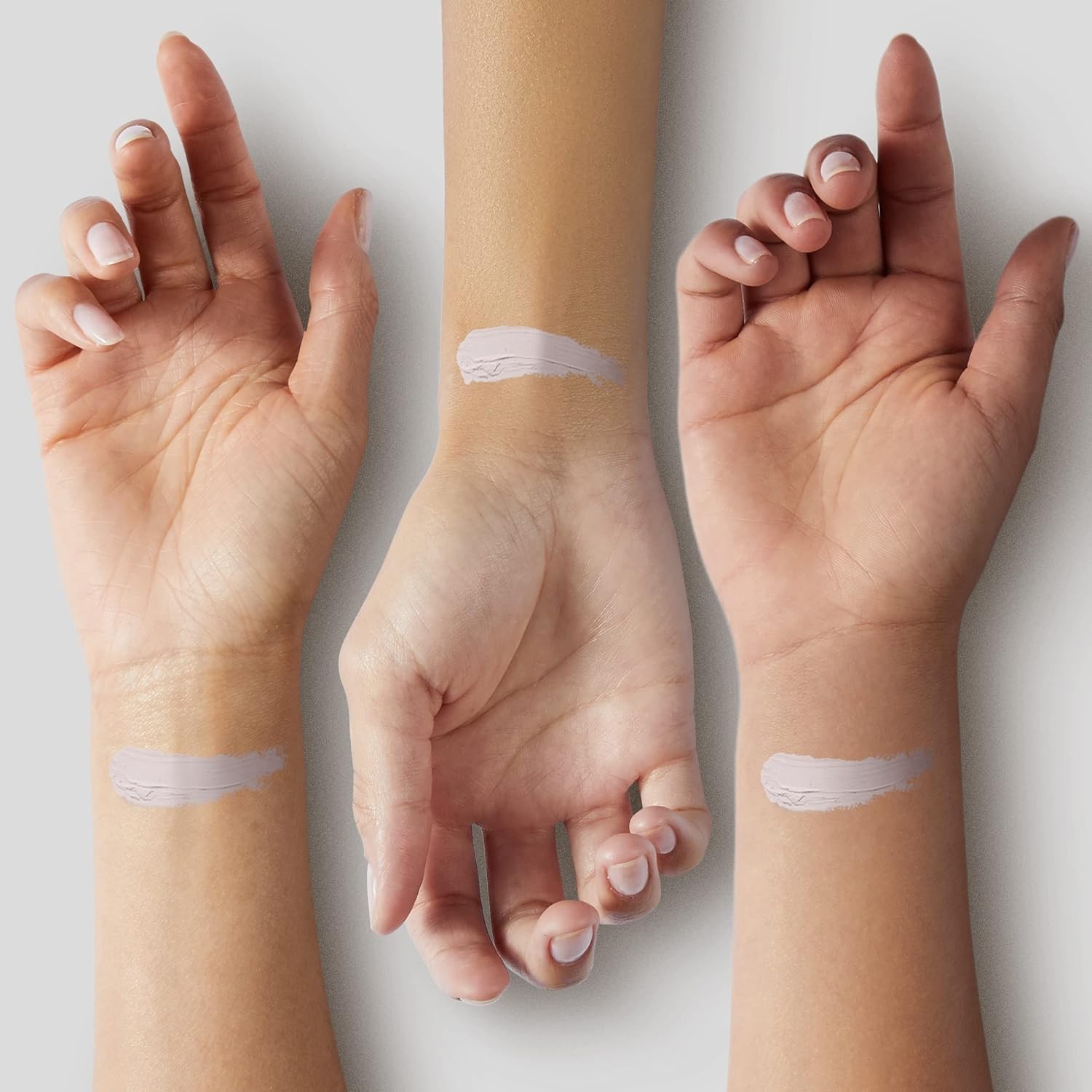 Instant Age Rewind 4-in-1 Matte Makeup, 01 Light – Flawless Skin in One Step