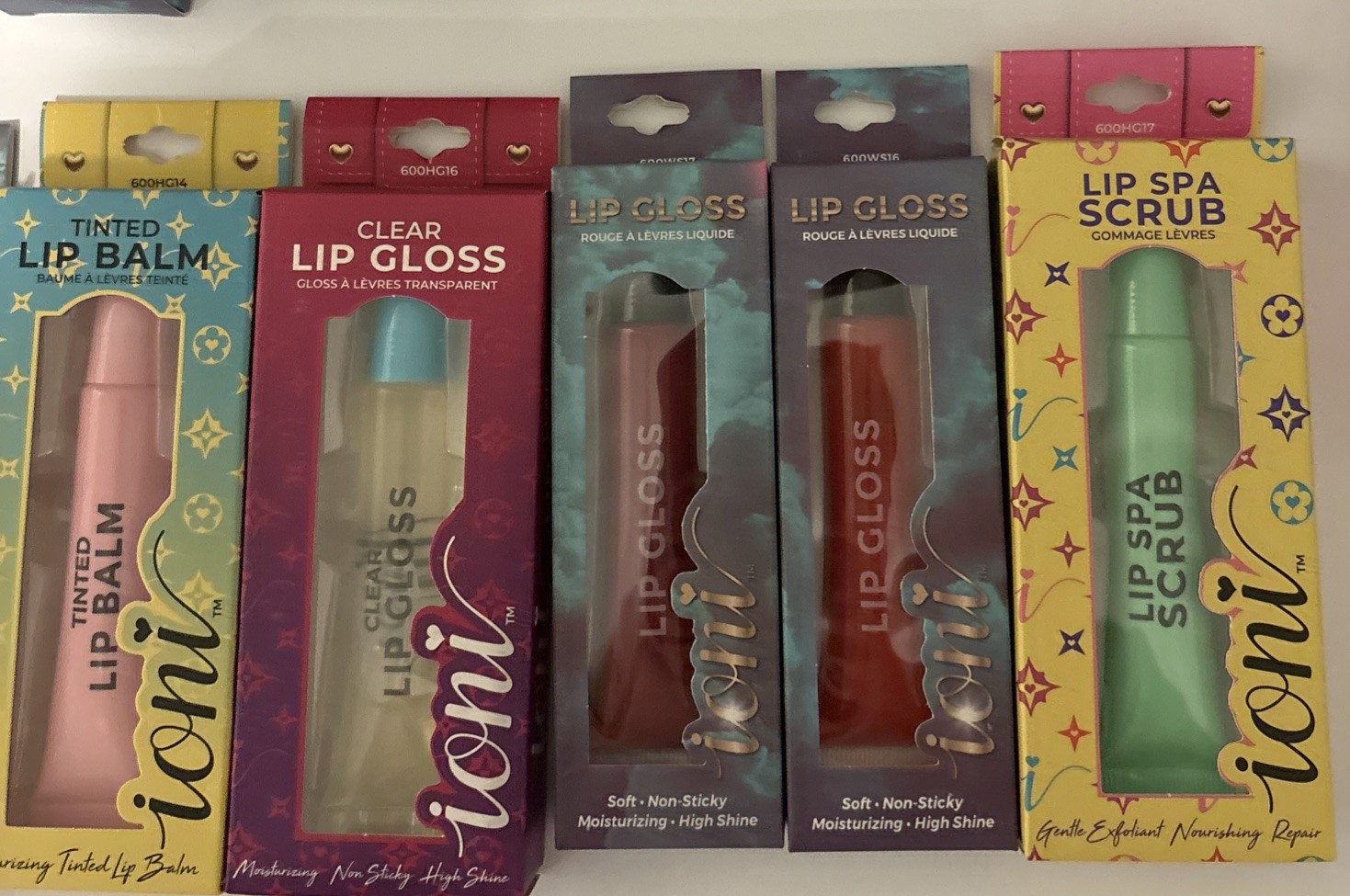 Ioni Makeup/Beauty Bundle Lot Of 25 New In Box!