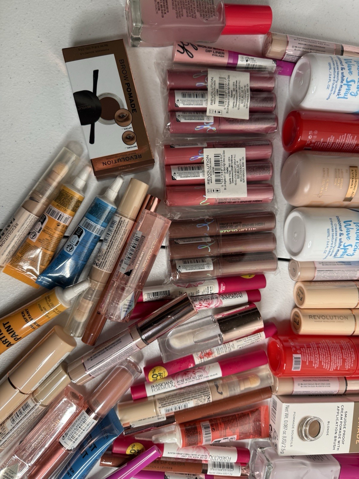 makeup box sorted (100) mixed box with 80% revolution makeup