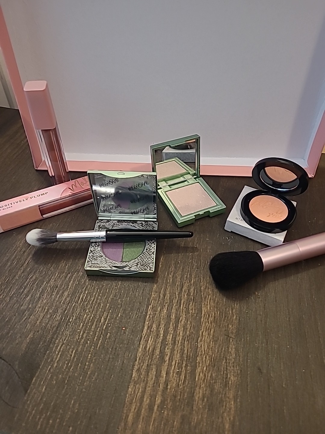 Mally Beauty Cosmetics. Eyeshadow, Brushes, Lipsticks and more.
