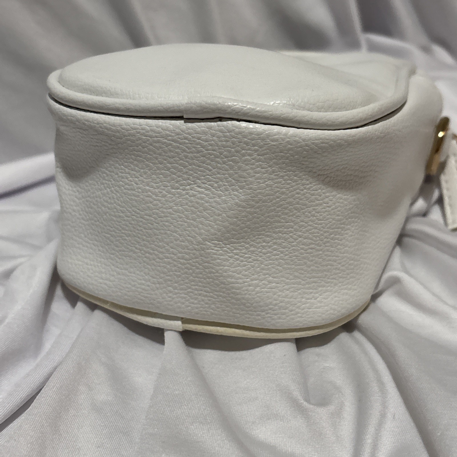 4 Pc STILA Faux Leather Crossbody Cosmetic Bag Lipstick + Mascara + Eyeliner