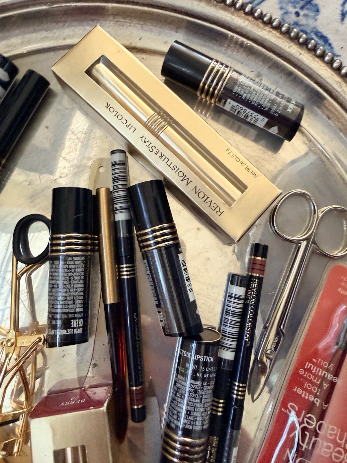 REVLON Cosmetics Makeup Implements Beauty Lot 25 Pieces Unused