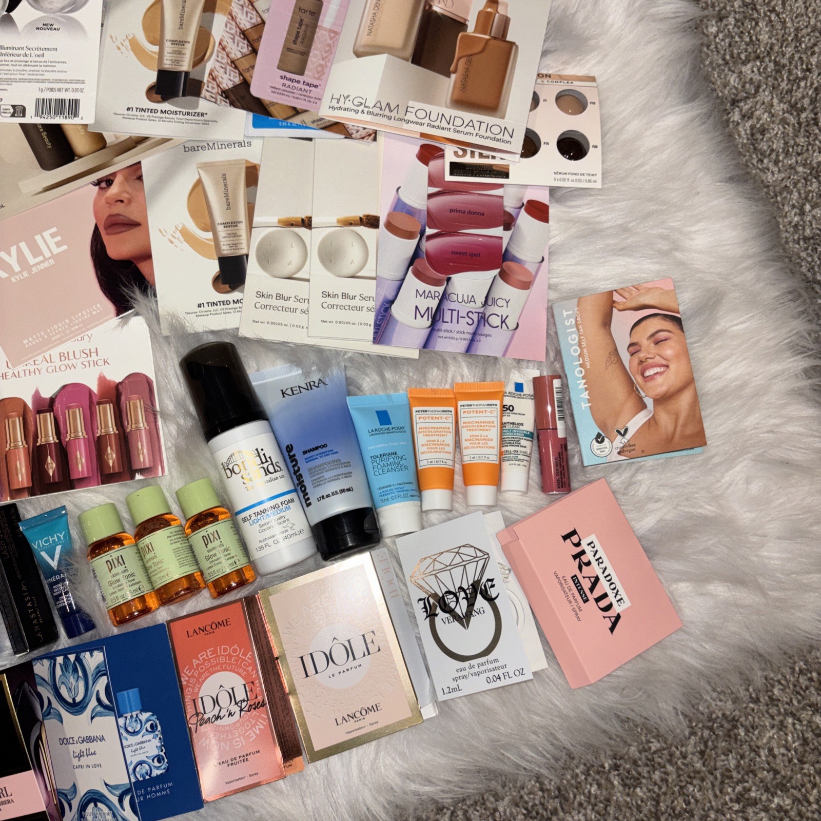 100 Pc Skincare, Fragrance, Hair Lot – Foil Packets & Deluxe Samples – All Shown
