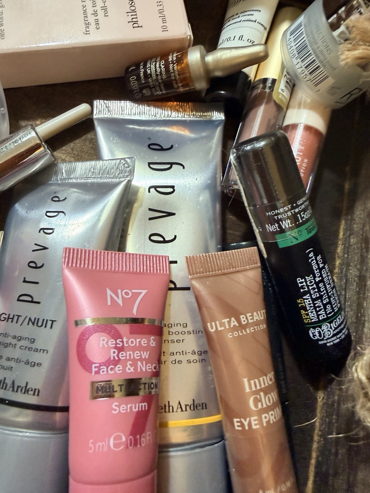 Lot 30 Deluxe / Travel Size Hair,Skin Care, Makeup Beauty Product Samples Bag KK