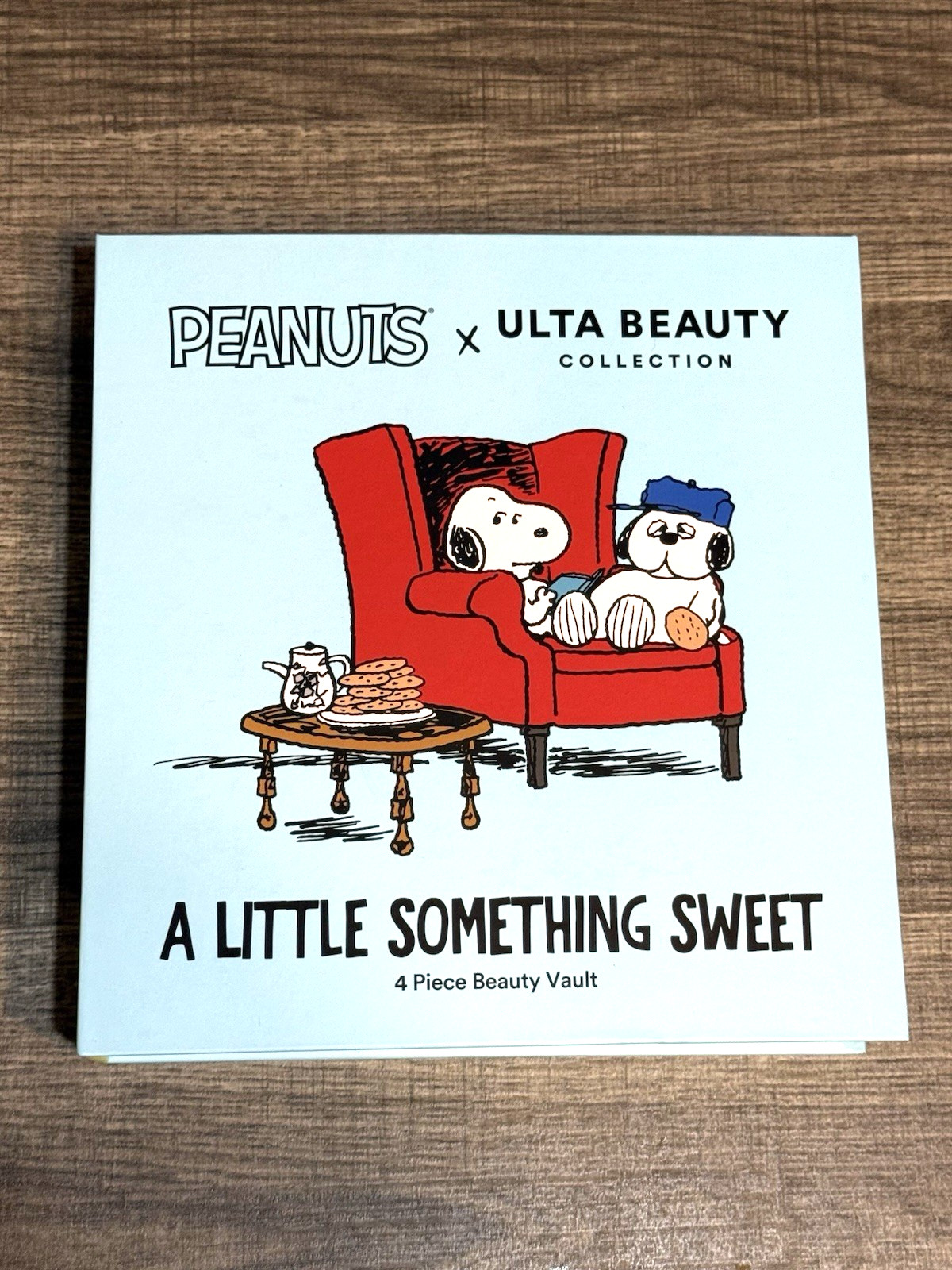Ulta Beauty Collection x Peanuts A LITTLE SOMETHING SWEET 4 Piece Beauty Vault
