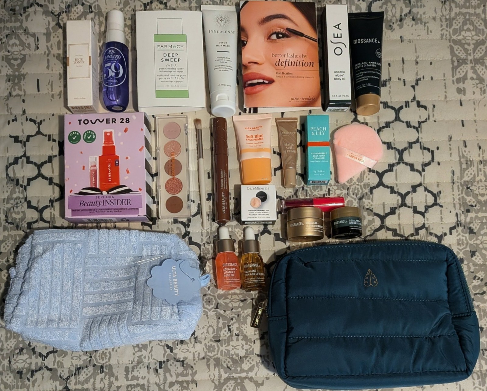 New! 24 Piece Deluxe Makeup And Skincare Bundle With Two Pouches 7 piece Ulta