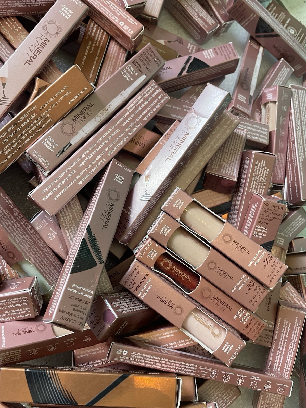 100 X Mineral Fusion Mixed Lip Mascara Concealers Much MoreView Read Des!