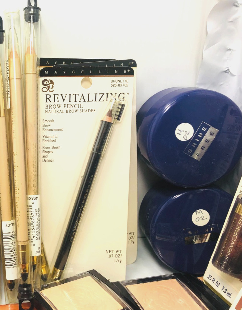 New HUGE 100 PC MAYBELLINE Makeup Lot **RARE HARD-TO-FIND ITEMS **GREAT DEAL!